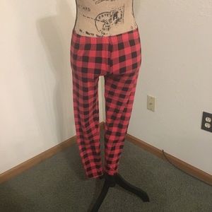 No Boundaries red and black checkered leggings